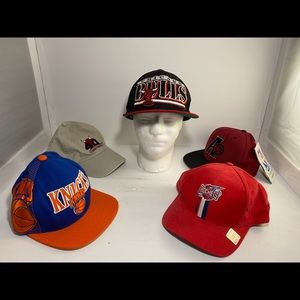 Lot of 5 NBA hats Bulls Knicks Hawks Rockets